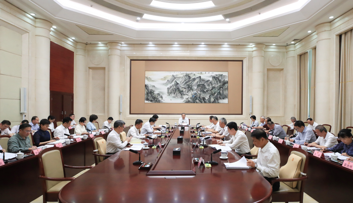 广西壮族自治区政协召开主席会议