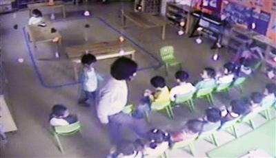 北京一幼儿园老师长期暴打儿童-多人身体淤青2