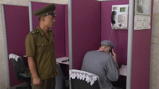 美国男子被朝鲜判刑 监狱生活曝光:挖地、被隔