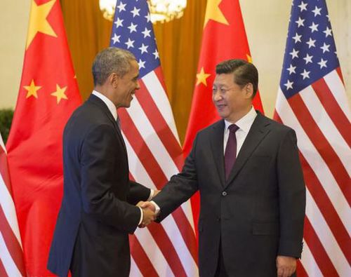 11月12日，国家主席习近平在北京人民大会堂举行欢迎仪式，欢迎美国总统奥巴马对中国进行国事访问。 新华社 图