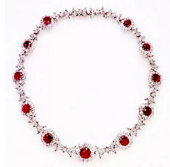 贝隆夫人珍藏之红宝石项链 价格：46.67万美元 