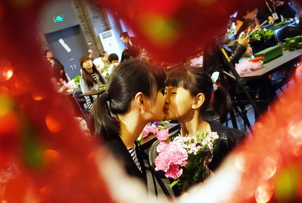 中国园林博物馆推出母亲节亲子插花体验活动