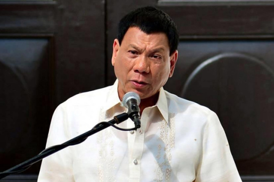 菲律宾大选民调显示“硬汉”候选人杜特蒂跃居第一