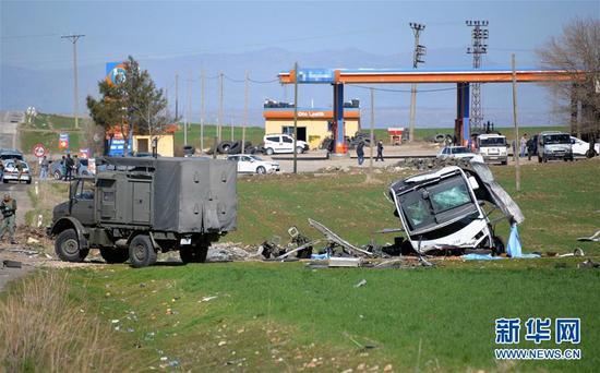 土耳其军车再遭炸弹袭击 6名士兵死亡