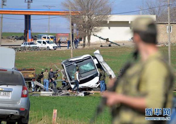 土耳其军车再遭炸弹袭击 6名士兵死亡