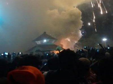 印度寺庙大火致80人死200余人伤 火势已被控制