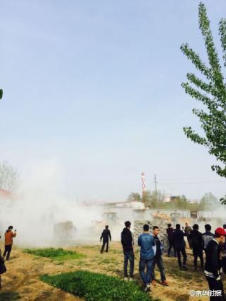 河北美院与村民爆发激烈冲突 号召学生