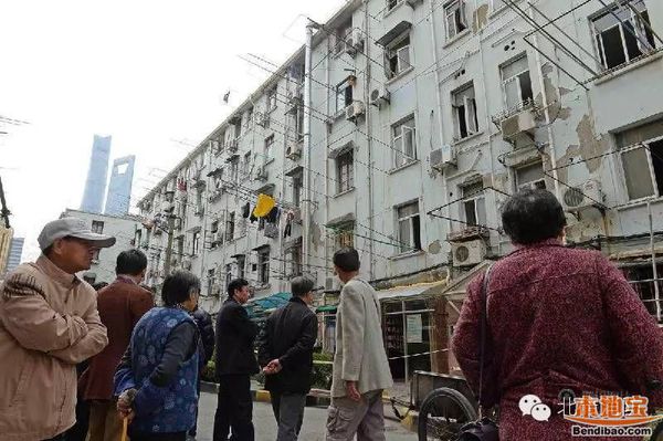 上海房屋突发大火 一家4人遇难房东被抓