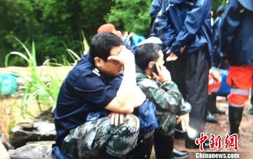 杭州山体滑坡致3房倒塌6人失联续：3人已遇难（图）