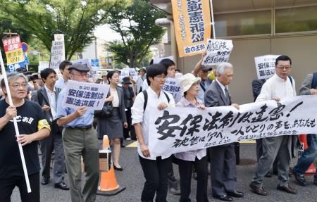 日埼玉318人集体诉讼日本政府 要求认定安保法违宪