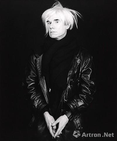 Robert Mapplethorpe 《Andy Warhol 》(1987)，2006年拍得64.32万美元。