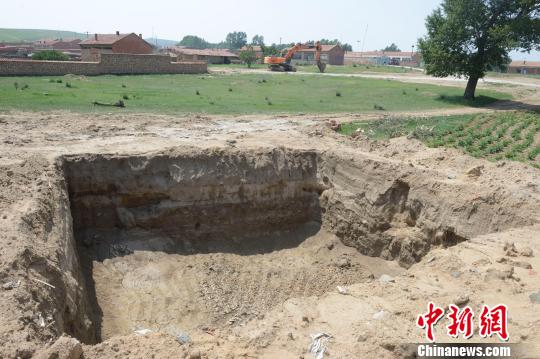 被指“破坏风水”内蒙古一通信基站施工队与村民起纠纷