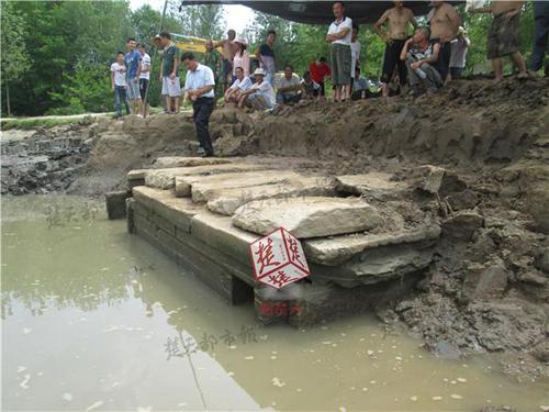 湖北村民捕鱼意外发现宋朝古墓 已有七八百年历史