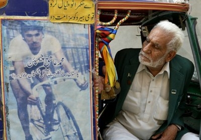 昔日巴基斯坦奥运英雄沦为车夫 每日仅能赚24元