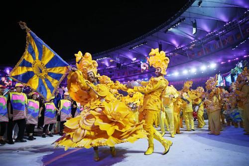 8月5日，第31届夏季奥林匹克运动会开幕式在巴西里约热内卢马拉卡纳体育场举行。 这是开幕式上的文艺表演。 　　　新华社记者 李明 摄