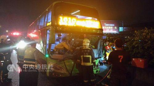 台湾一客运司机驾驶中晕倒7名乘客5人受伤