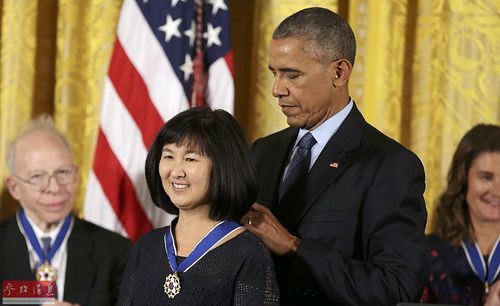 奥巴马颁总统自由勋章 林徽因侄女获奖