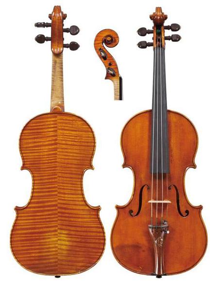 卡罗朱塞佩•欧东 小提琴1921 都灵

　　年制：1921

　　RMB： 800，000 - 1，600，000