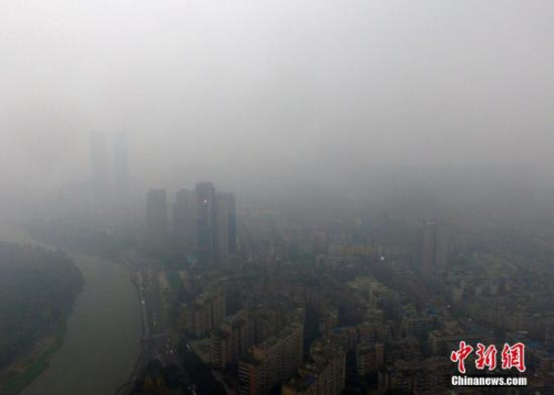中国发生大范围空气污染过程影响百余城市