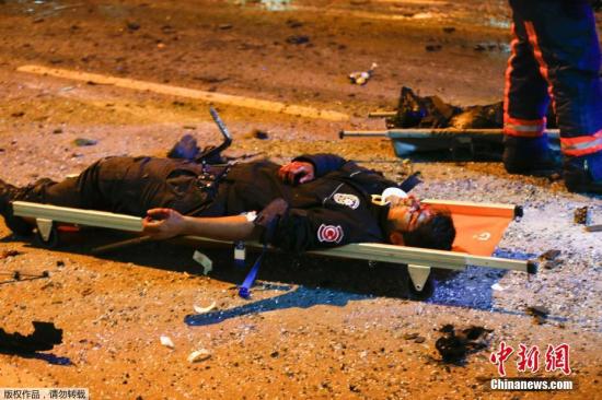 当地时间12月10日，土耳其最大城市伊斯坦布尔比锡达斯球场外发生连环爆炸。据土耳其官方消息称，目前已导致近200人死伤。