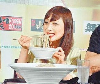 日本海碗拉面挑战 吃完还能挣三千人民币
