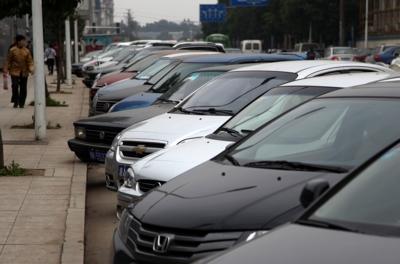中国2亿汽车难找车位
