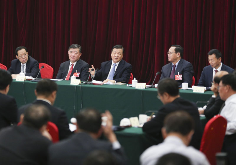 [回顾]刘云山看望民盟、农工党委员并参加讨论
