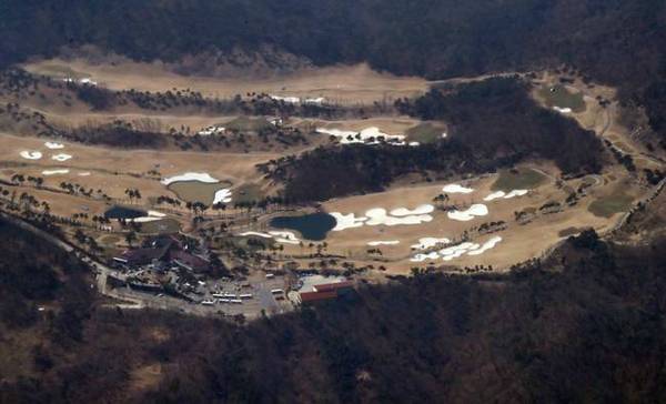 航拍韩国星州高球场 萨德部署基础工程进行中