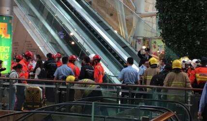 香港通天扶梯急停 多人受伤