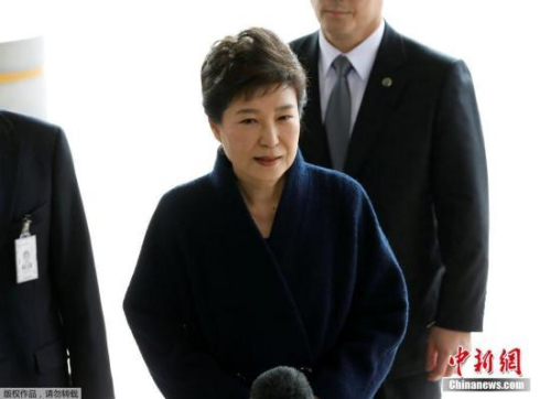 韩国前总统朴槿惠被批捕 检方陈列三大拘捕理