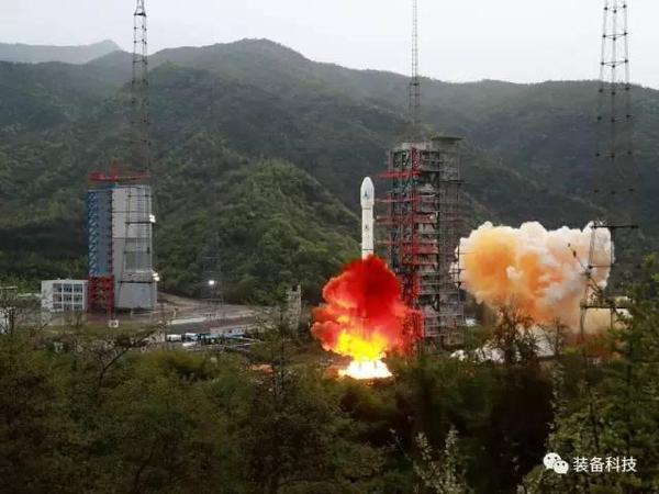 中国发射首颗高通量通信卫星 飞机高铁WiFi就靠它了