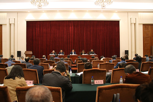 4月13日上午，全省新的社会阶层人士统战工作会议在长春召开。