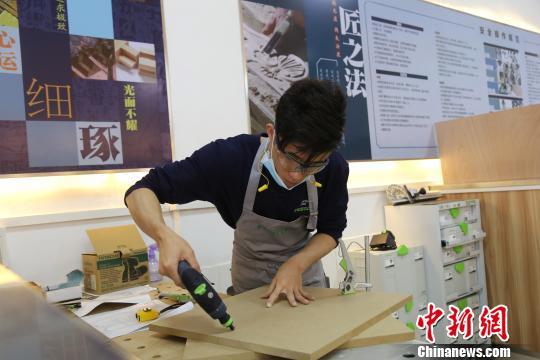 江西“95后”大学生变身“小工匠”将出征世界技能大赛