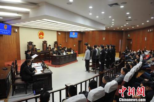 西安空气采样器戴口罩案一审开庭环保局7人被起诉