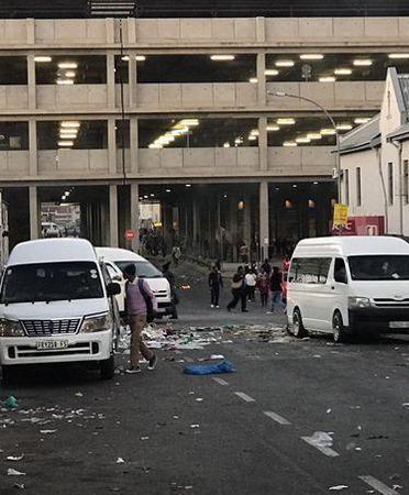 南非布隆方丹发生大规模骚乱：一华人受伤
