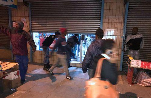 南非布隆方丹发生大规模骚乱：一华人受伤