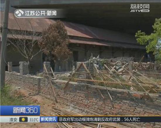 原南京浦镇火车站文保建筑遭剧组破坏 已被叫停