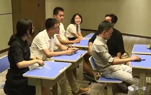AI挑战中国高考 人类以1分微弱优势守住领地