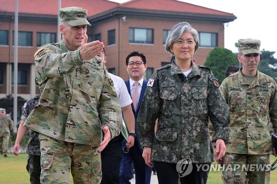 韩外长访问驻韩美军部队 重申韩美同盟关系重要性