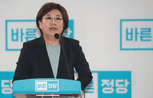 韩国正党新任代表李惠薰。（图片来源：韩联社）