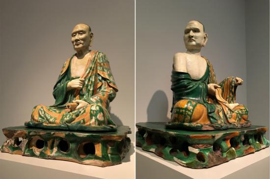 美国大都会博物馆藏的两尊罗汉像