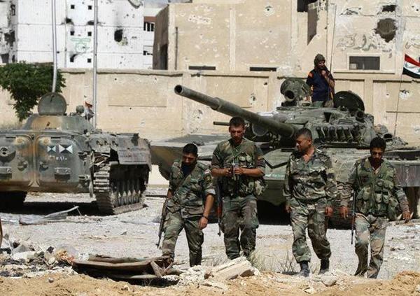 叙军打破IS对代尔祖尔包围，结束长达3年围困