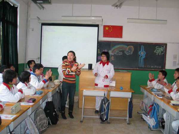 济南教师编制改革 1700名老师放弃编制全员聘任