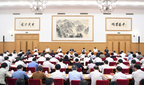 新疆若干历史问题研究座谈会在京召开 俞正声