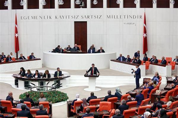 土耳其议会通过议案 延长在伊拉克、叙利亚驻军期限