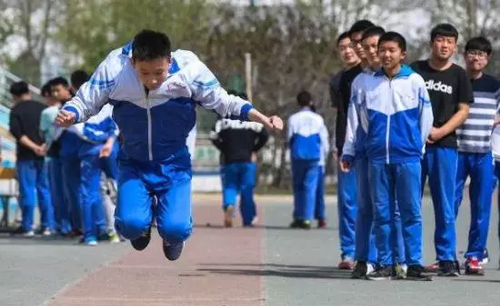 杭州一中学校运会纪录40年没破 百米纪录保持10来年