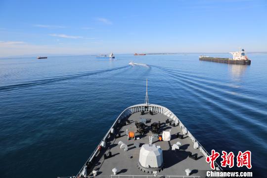 中国海军戚继光舰结束对意大利访问前往斯里兰卡