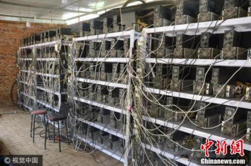 陕西延安1600台“挖矿机”盗电“挖比特币”。 图片来源：视觉中国 