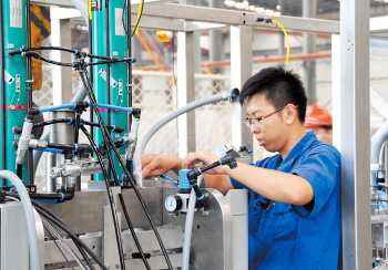 海南:事业单位专业技术人员可兼职创新或在职