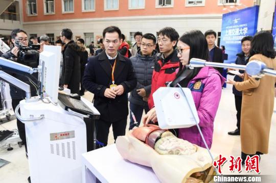 上海交大成立医疗机器人研究院填补相关空白
